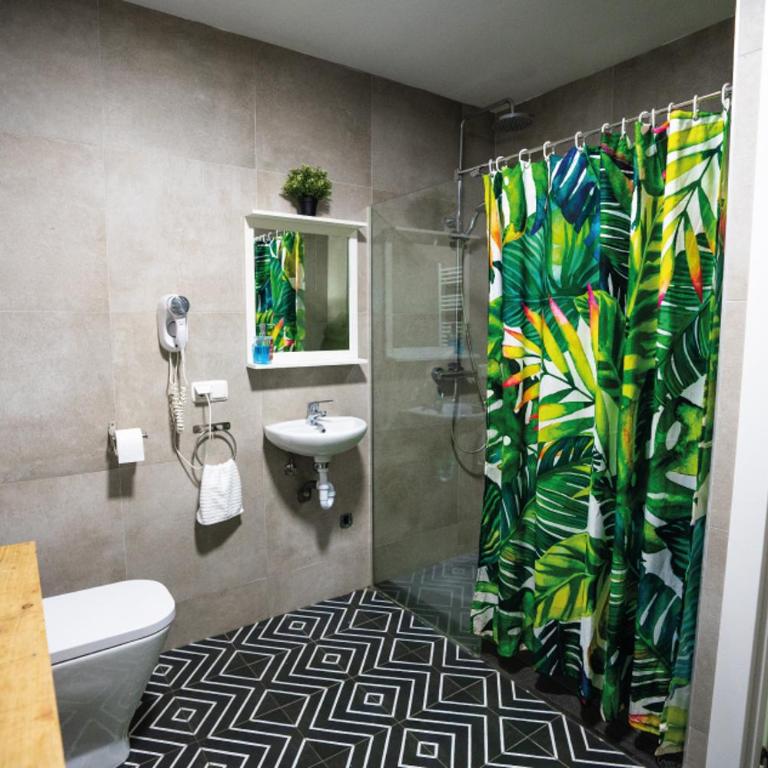 Off Beat Guesthouse - Self-check-in - Habitación Doble con baño compartido - 2 camas - 8