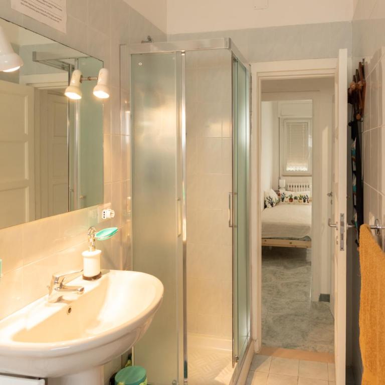 Archita Guest House - Camera Matrimoniale/Doppia con Letti Singoli con Bagno Privato Esterno - 6