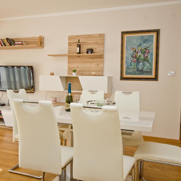 Lux Apartment "Lea" - Two-Bedroom Apartment - 4