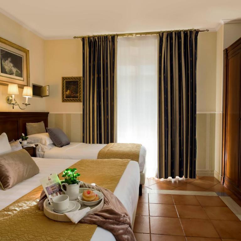 Hotel Des Artistes Roma - Camera Tripla - 9