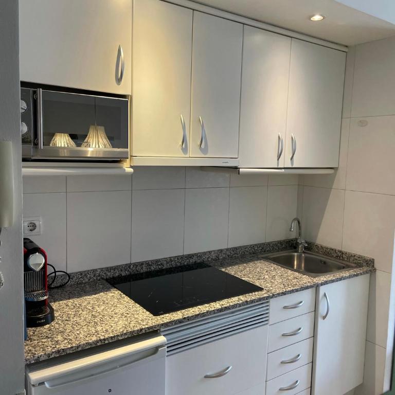 Luxury Apartment Barcelona - One-Bedroom Apartment - 2
