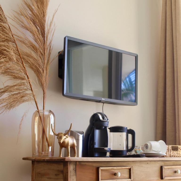 Luxury B&B Villa Tauro - Deluxe Double Room with Balcony and Sea View - 5