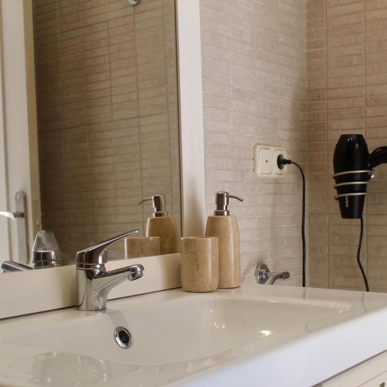 Luxury B&B Villa Tauro - Deluxe Double Room with Sea View - 1