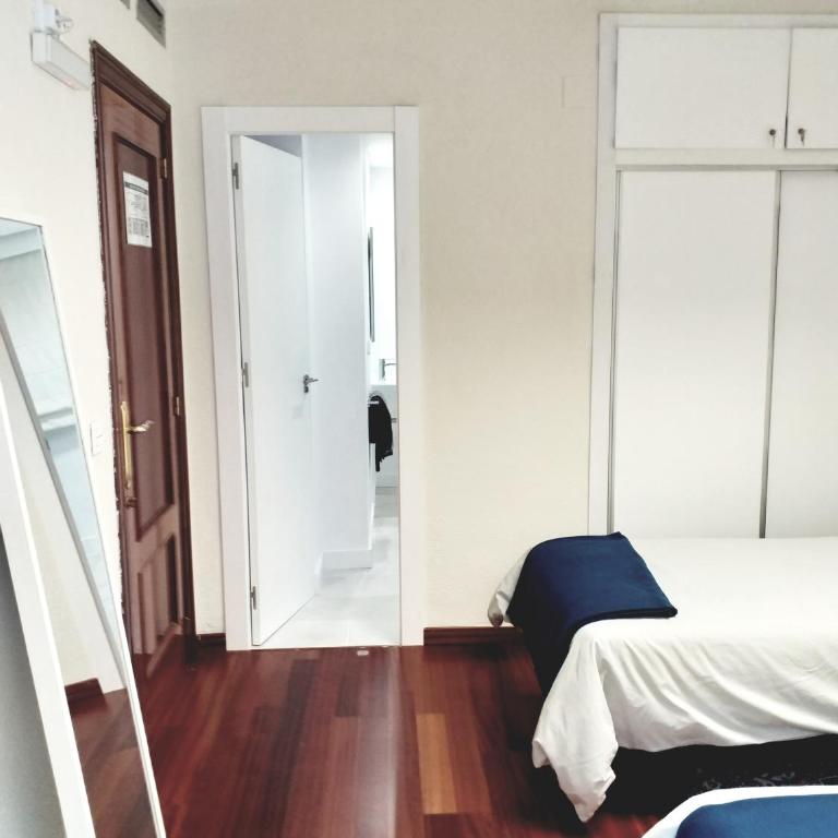 LARGE Apartment with large and sunny Terrace - Garden , ALICANTE CENTER - Superior Apartment - 15