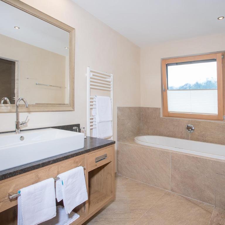 Verwöhnhotel Kristall - Turm Suite - 2