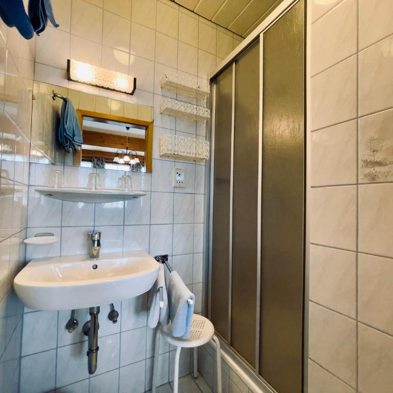 Gasthof Scherer - Doppelzimmer mit Zustellbett - 2