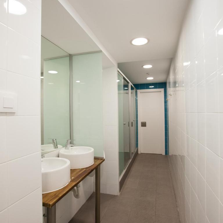 Rocket Hostels Gracia - Bed in 8-Bed Mixed Dormitory Room - 6