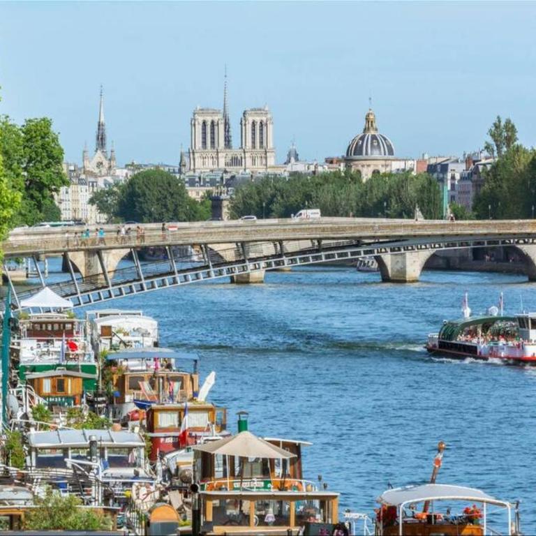 CHABLIS 27 avenue de la Bourdonnais 75007 - Appartement 1 Chambre - 54