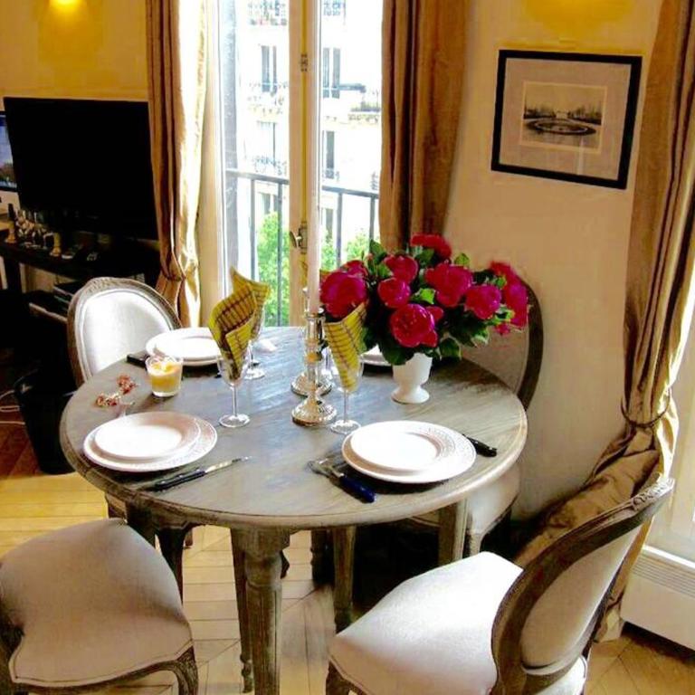 CHABLIS 27 avenue de la Bourdonnais 75007 - Appartement 1 Chambre - 11