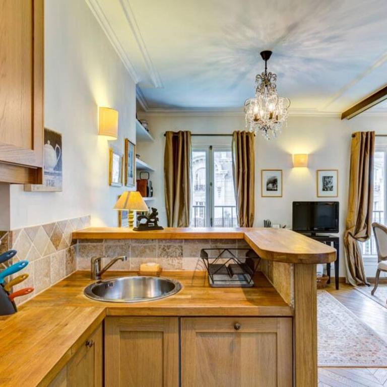 CHABLIS 27 avenue de la Bourdonnais 75007 - Appartement 1 Chambre - 18