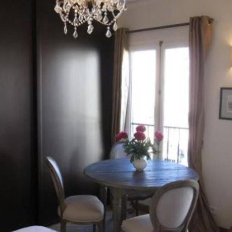 CHABLIS 27 avenue de la Bourdonnais 75007 - Appartement 1 Chambre - 43