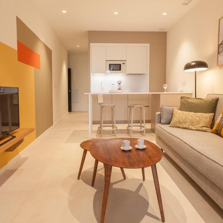 Apartamentos Málaga Premium - Calle Granada - Estudio con vistas a la ciudad - 4