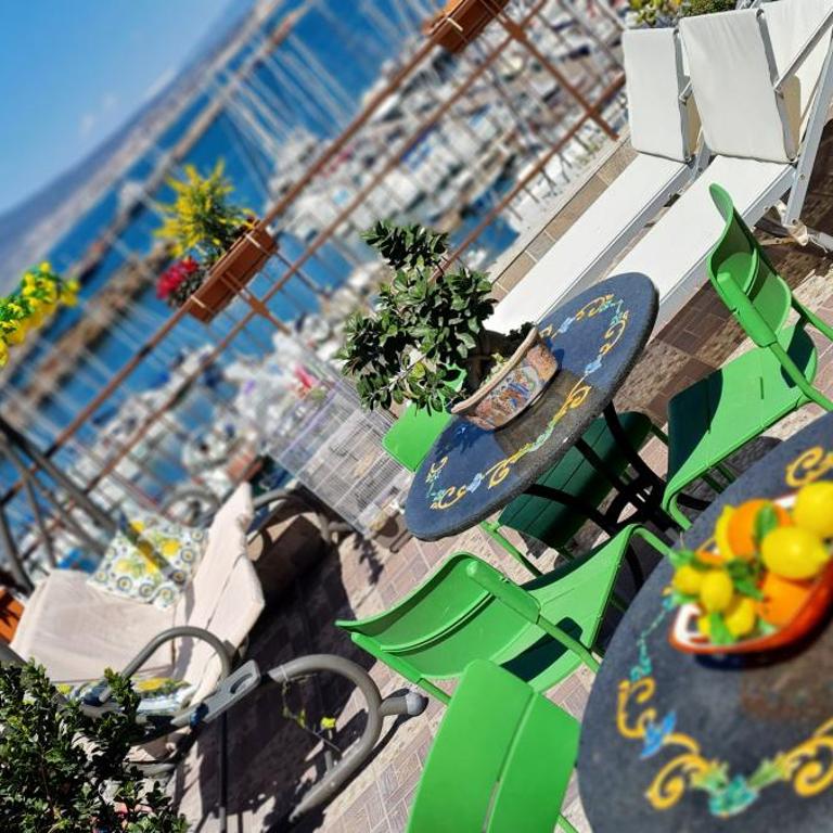 Siriana open space - Monolocale con Terrazza e Vista Mare - 20