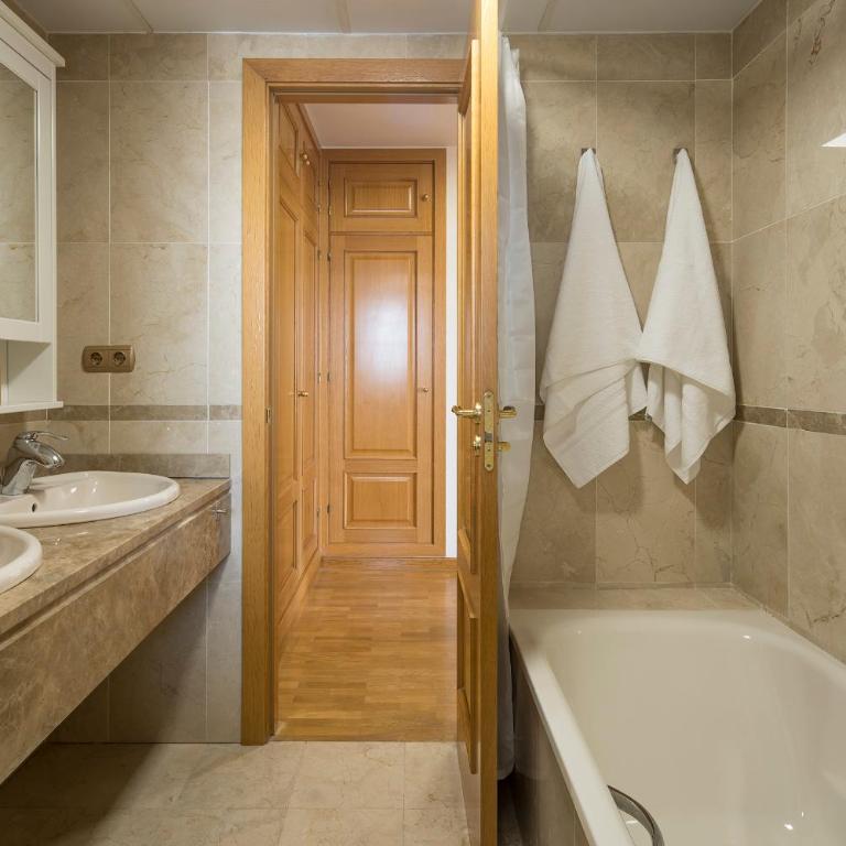 Atico Top Granada, Penthouse, 18-19th floor, City Centre, Views, Terrace, Free Parking - Penthouse Apartment - 31