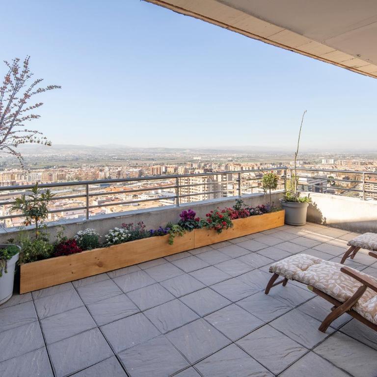 Atico Top Granada, Penthouse, 18-19th floor, City Centre, Views, Terrace, Free Parking - Penthouse Apartment - 35