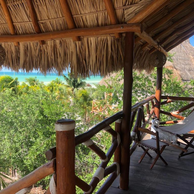 Hotelito Crismi - Habitación con cama extragrande y vistas al mar - 1