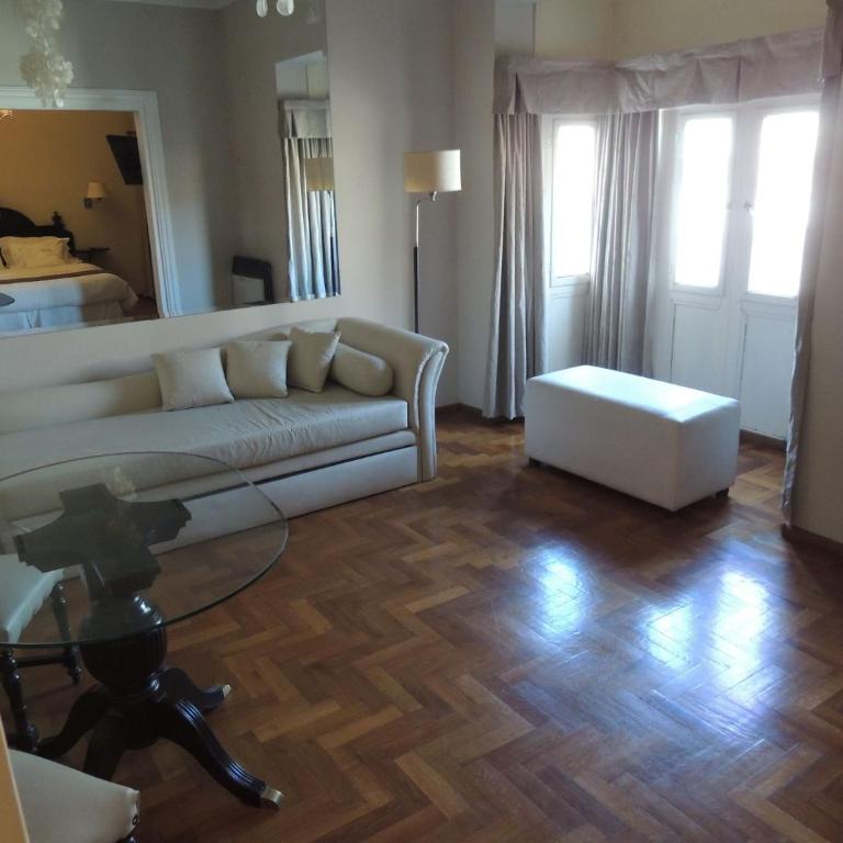 GM Rooms Boutique Hotel - Suite Estándar - 6