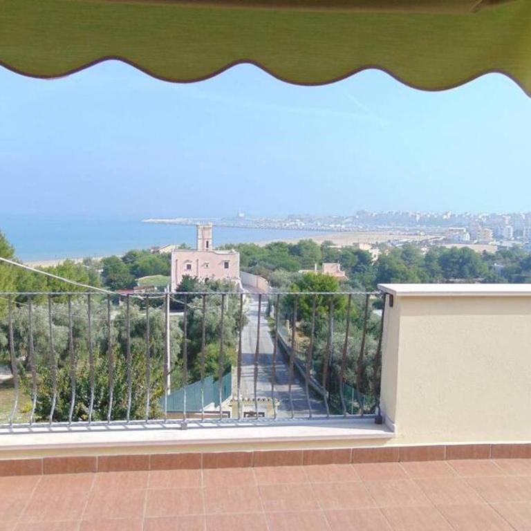 Appartamento con Terrazza Vista Mare a Vieste - Appartamento con 2 Camere da Letto - 1