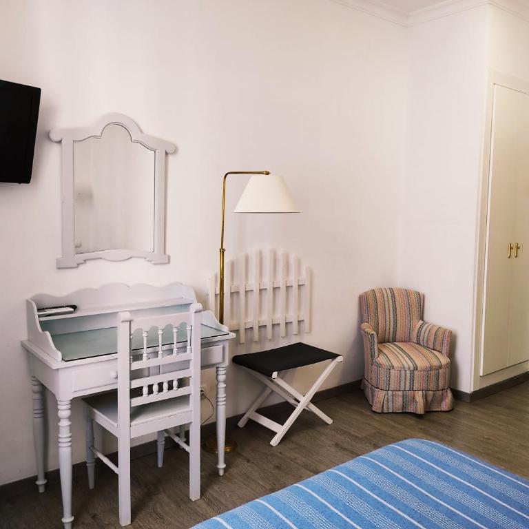 Ronda Hotel Polo - Habitación Doble con balcón - 1 o 2 camas - 8