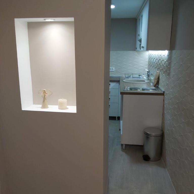 Magnolia Lux Apartments - Studio with Garden View - 15