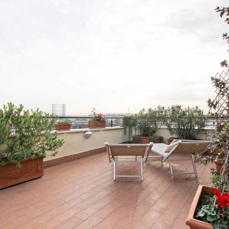 In the Clouds over Trastevere, penthouse studio - Casa Vacanze - 18