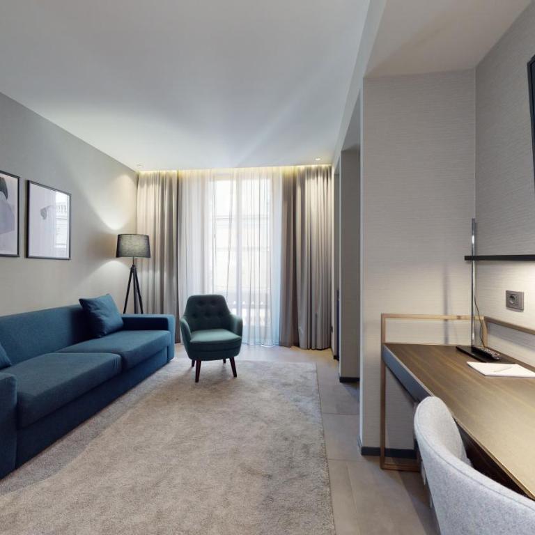 GALLERIA The Smart Boutique APARTHOTEL By OSPITAMI - Suite con Vista - 13