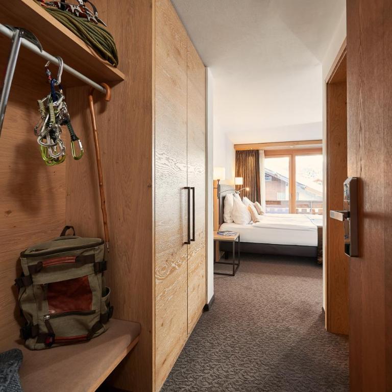 Hotel AMBiANCE - Deluxe Doppelzimmer mit Blick auf das Matterhorn - 9