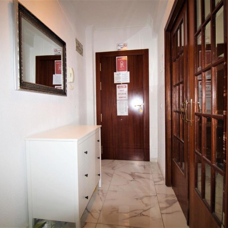 Apartament Estella - Three-Bedroom Apartment - 31