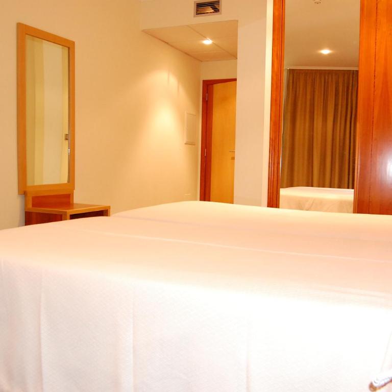 Hotel Galaico - Habitación Doble Superior - 1 o 2 camas - 9
