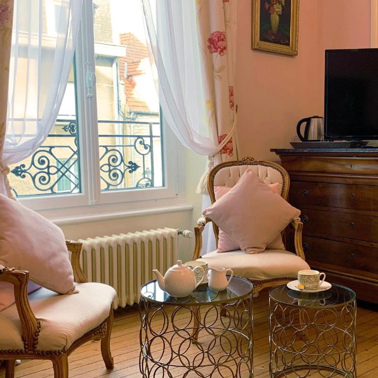 Enclos de l'Evêché - Chambre Lit Queen-Size Deluxe - 1