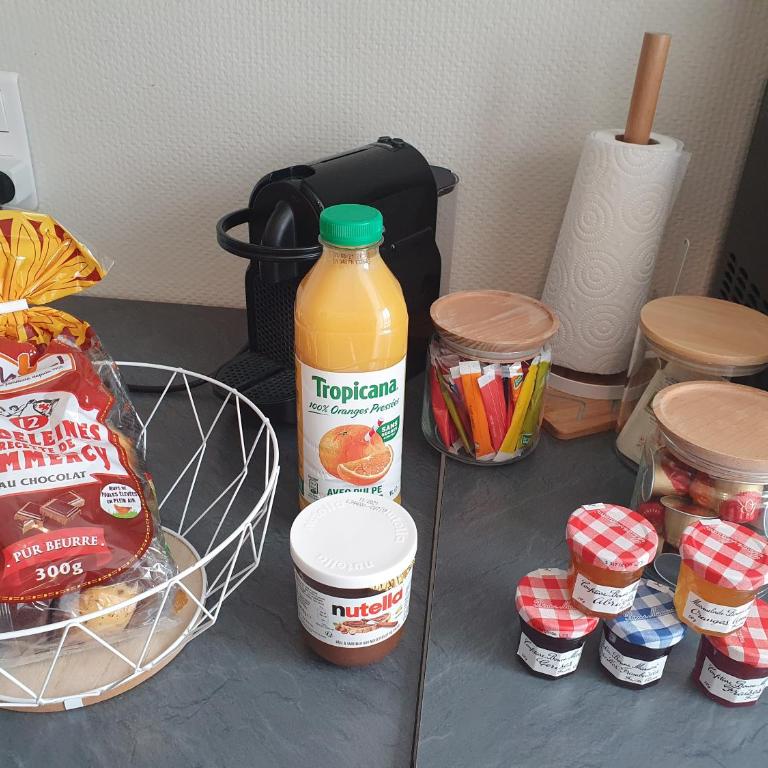 GRAND T3 70m2 ,COSY TOUT CONFORT ,2 CHAMBRES, 6 PERSONNES ,PARKING PRIVÉ SÉCURISÉ - Appartement 2 Chambres - 10