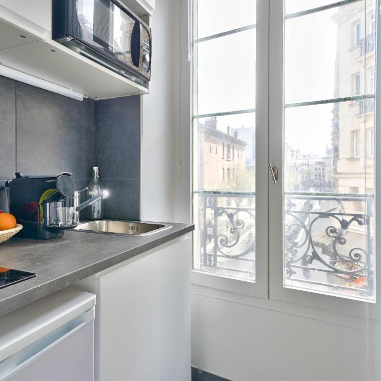 Pretty Mezzanine Studio in the Heart of Paris (2F) - Studio Supérieur - 11