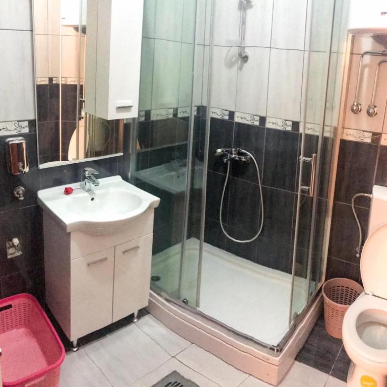 Jovana -- porodicni apartmani Igalo - Two-Bedroom Apartment - 14