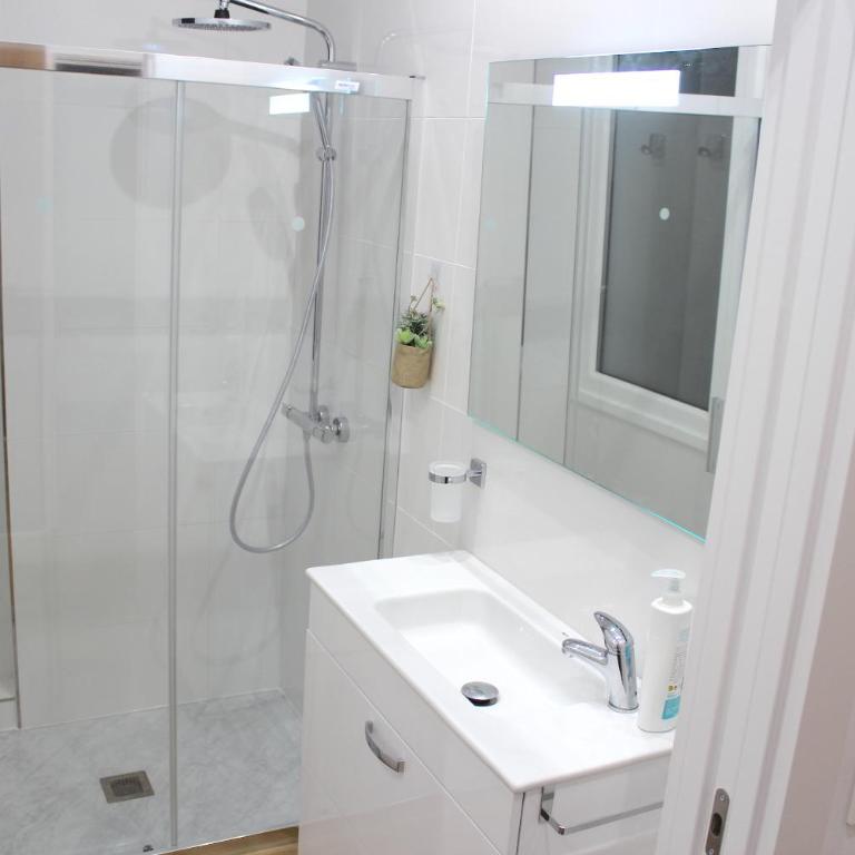 CENTRAL NEAR SEA - by SanSebastianApartments·es - Apartamento de 2 dormitorios - 39
