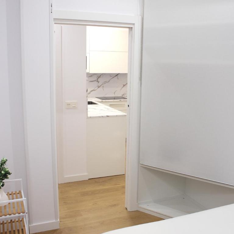 CENTRAL NEAR SEA - by SanSebastianApartments·es - Apartamento de 2 dormitorios - 30