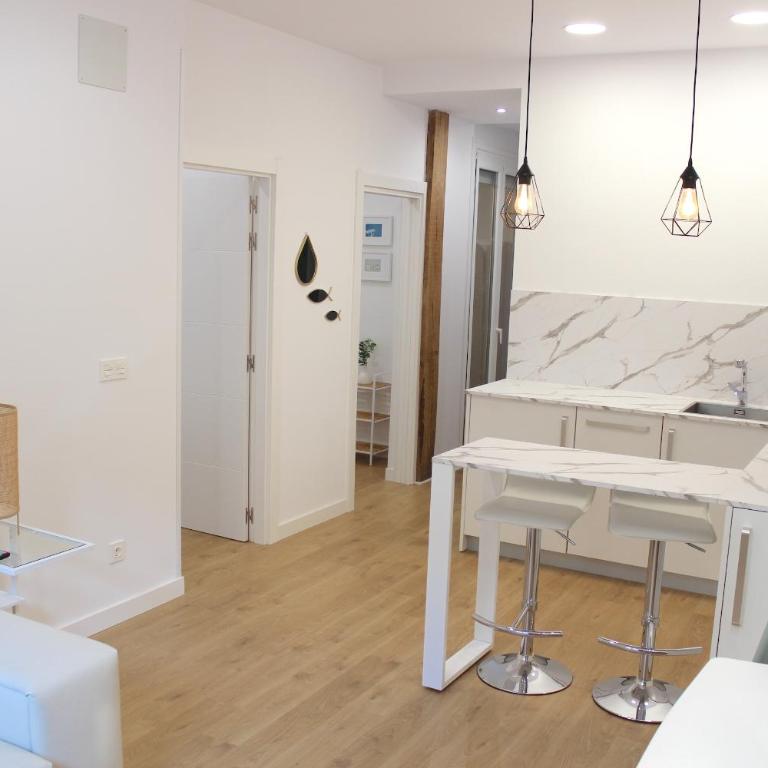 CENTRAL NEAR SEA - by SanSebastianApartments·es - Apartamento de 2 dormitorios - 16