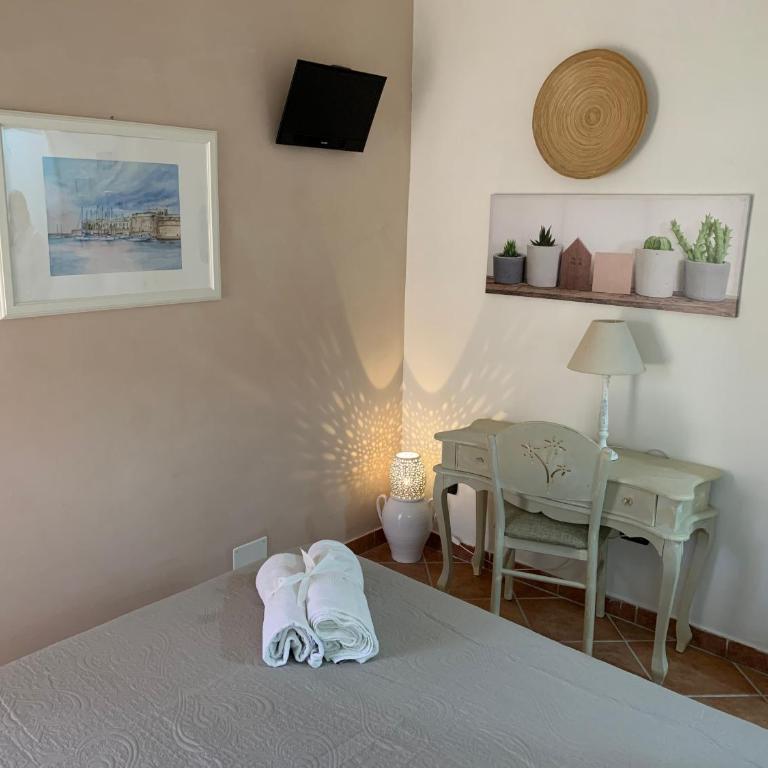 B&B Casavecchia - Camera Matrimoniale con Terrazza - 2