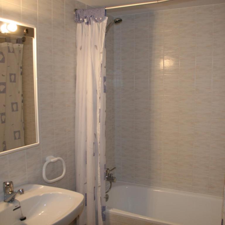 Fonda Naval - Twin Room - 6