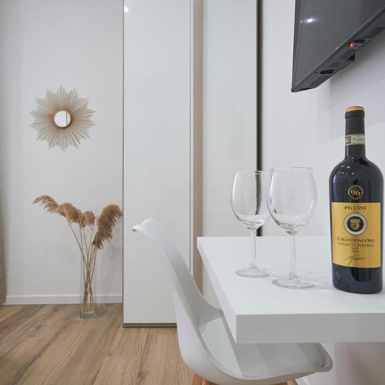 Sweet Florence - Double Room with En-suite Bathroom - 8