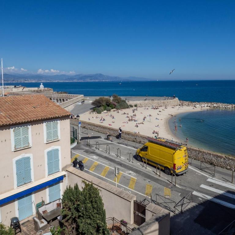 Charmant appartement spacieux pour 6P vue mer vieil Antibes - Appartement 3 Chambres - 2