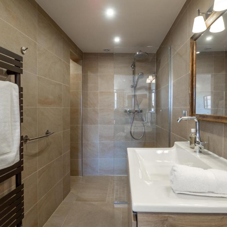 Charmant appartement spacieux pour 6P vue mer vieil Antibes - Appartement 3 Chambres - 28