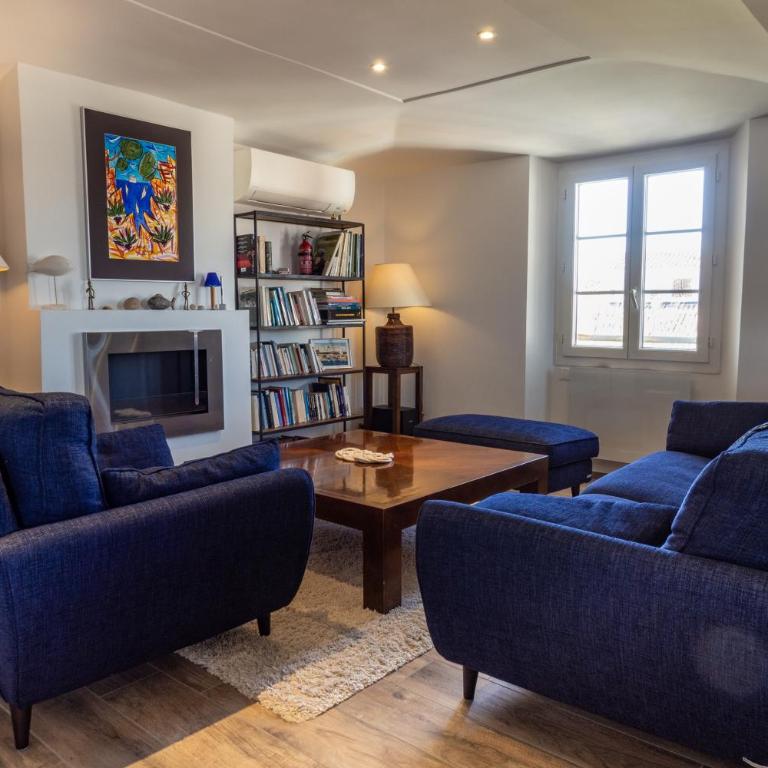 Charmant appartement spacieux pour 6P vue mer vieil Antibes - Appartement 3 Chambres - 32