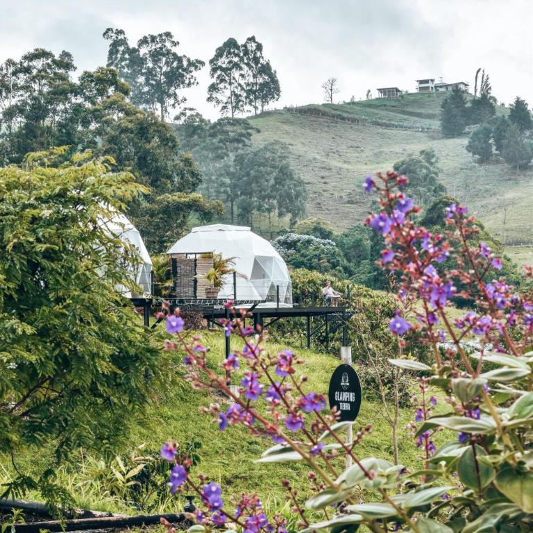 Ecohotel Monte Tierra Habitaciones y Glamping - Tienda Glamping con vistas a la montaña - 1