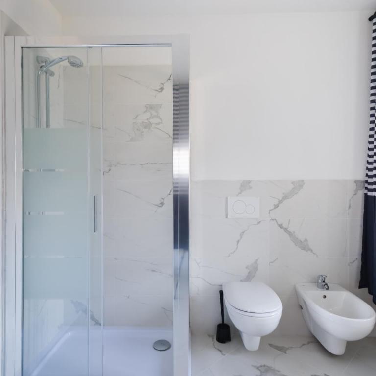 New Central Apartment - Appartamento con 2 Camere da Letto - 9