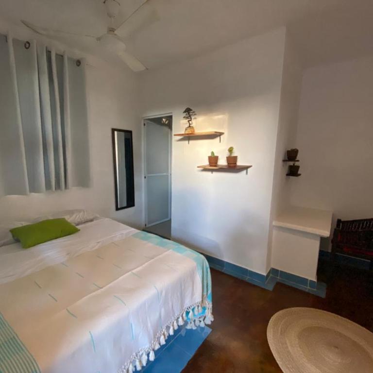 Shaka House - Habitación Doble con baño privado - 7