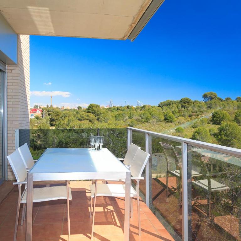UHC Paradise Village Family Complex - Two-Bedroom Apartment - 4