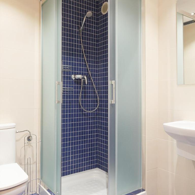 UHC Paradise Village Family Complex - Two-Bedroom Apartment - 33