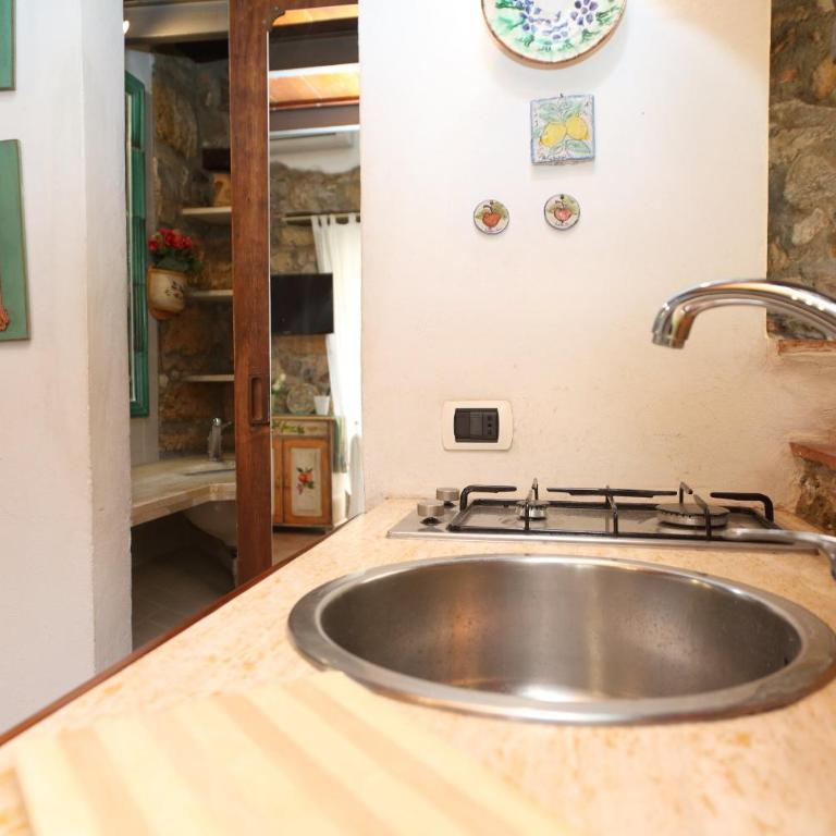 Casa Saraceni (by Vacation Service) - Monolocale con Balcone - 14