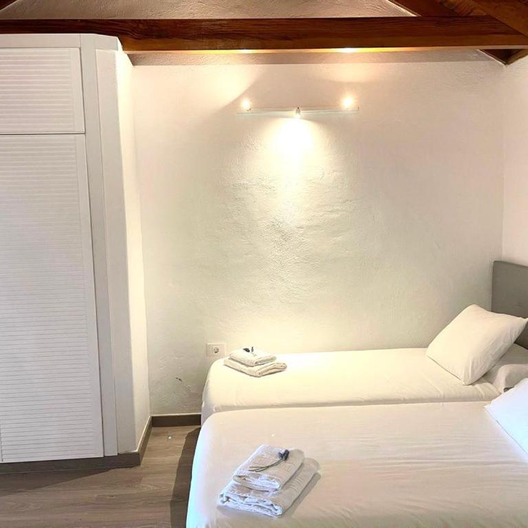 Casas Rurales Amparo Las Hayas - Suite con 2 dormitorios, bañera de hidromasaje y vistas al bosque - 9