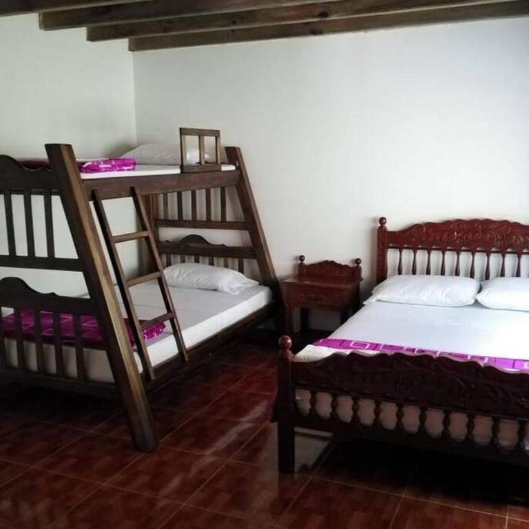 Casa Campestre Privada El Reposo con piscina y WIFI - Casa de 4 dormitorios - 10